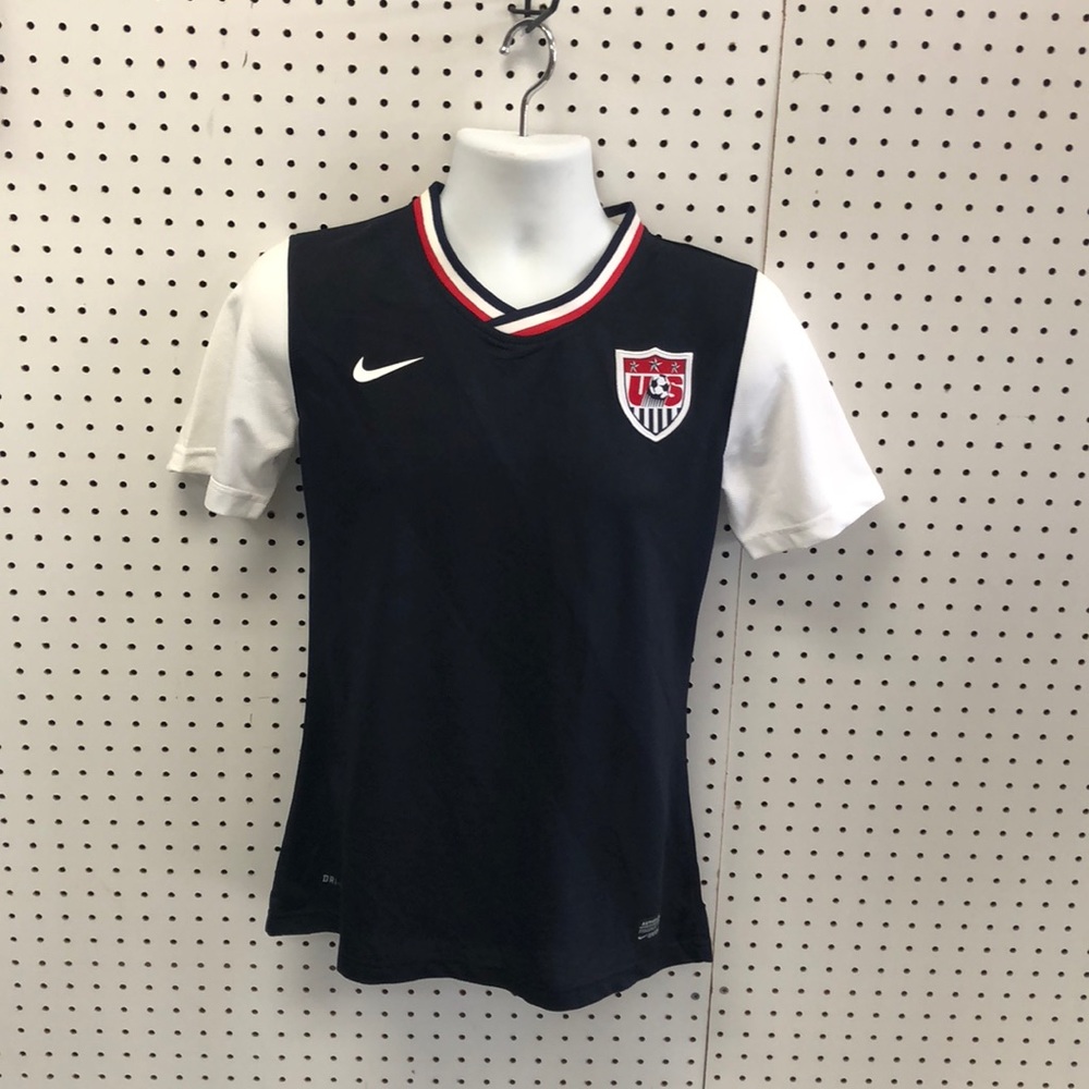 United States woman jersey sz L #10 Donovan fitted